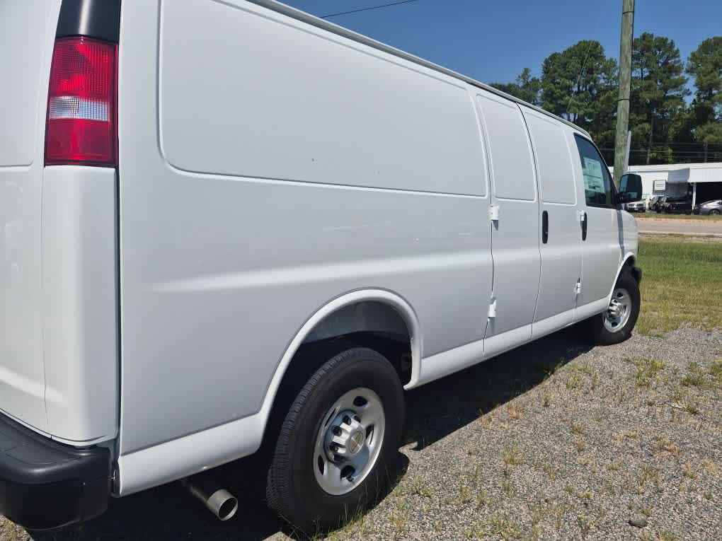 2026 Chevrolet Express Cargo 2500