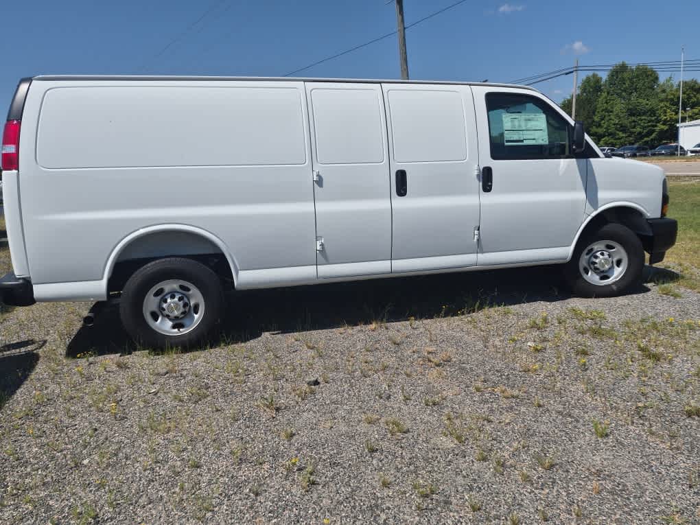 2026 Chevrolet Express Cargo 2500