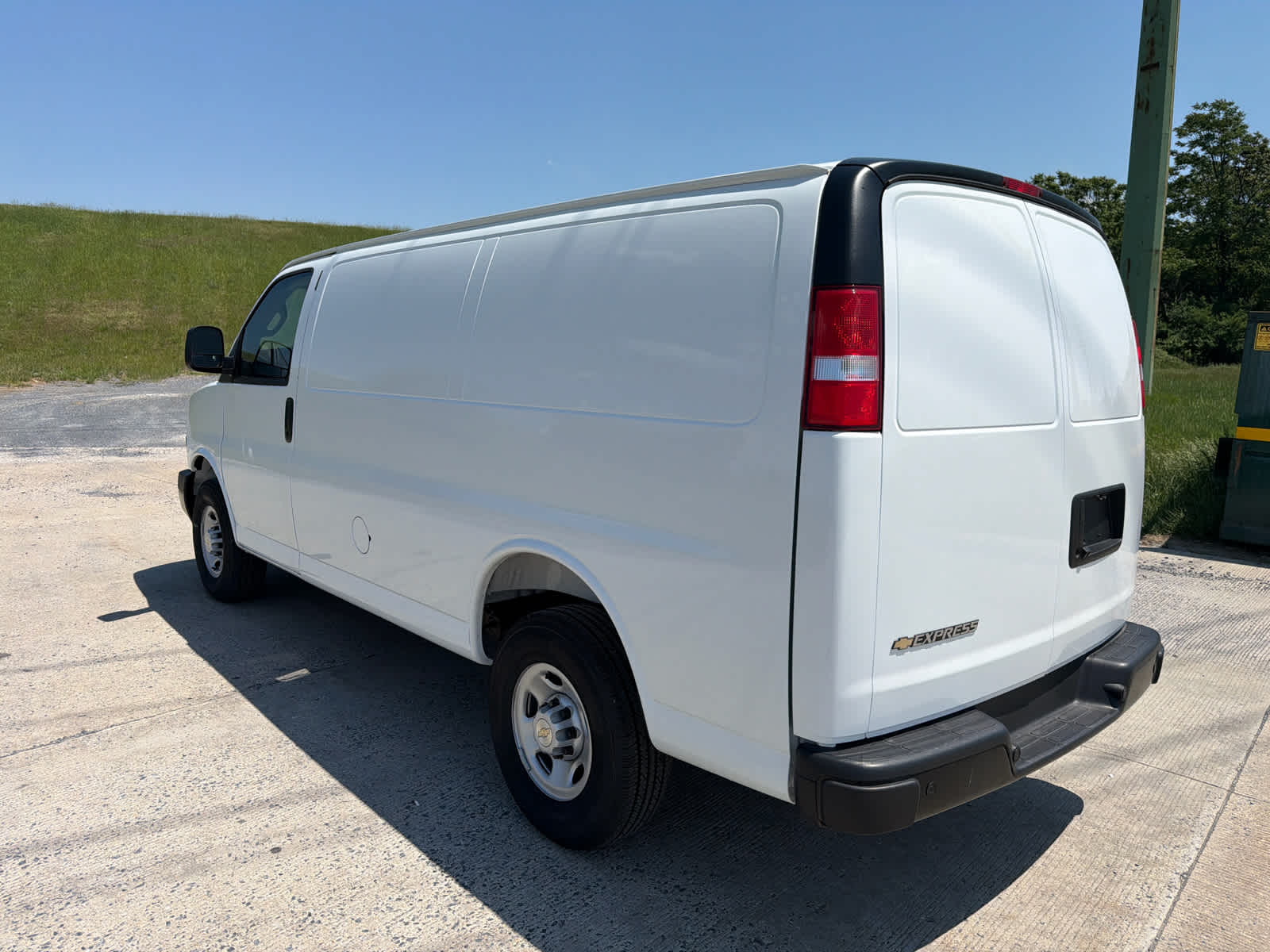 2025 Chevrolet Express Cargo 3500