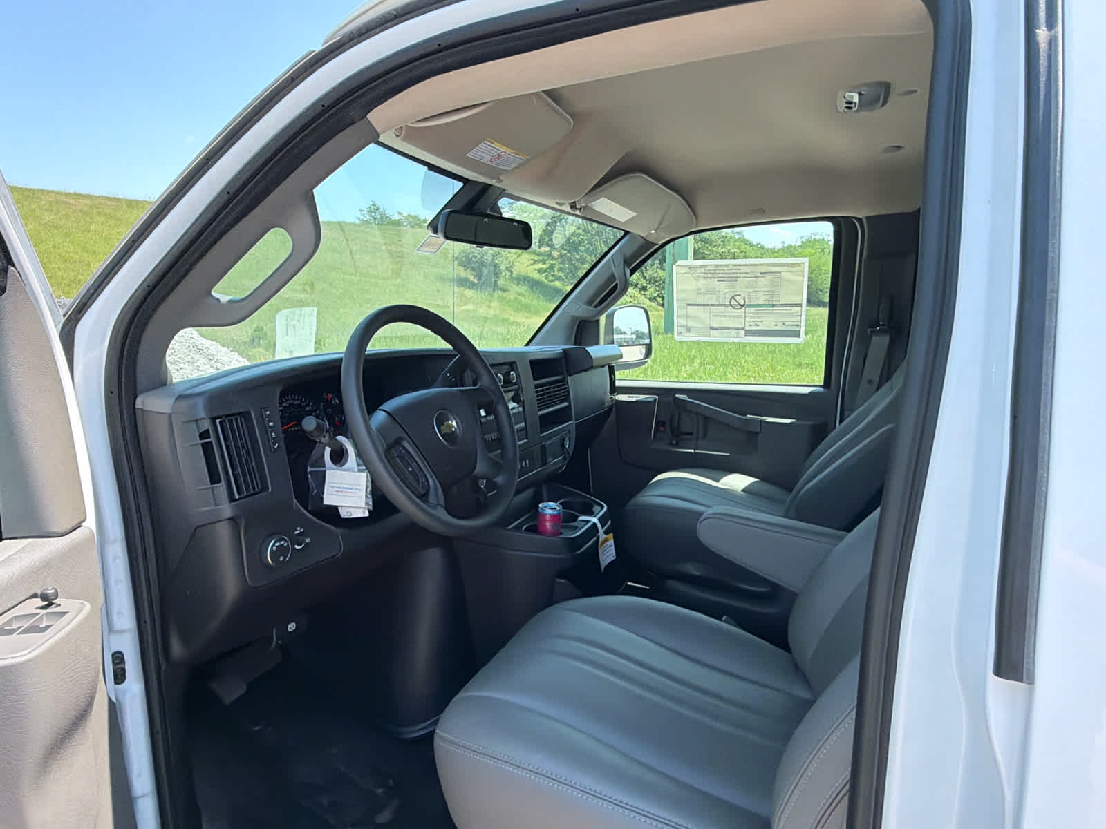 2025 Chevrolet Express Cargo 3500