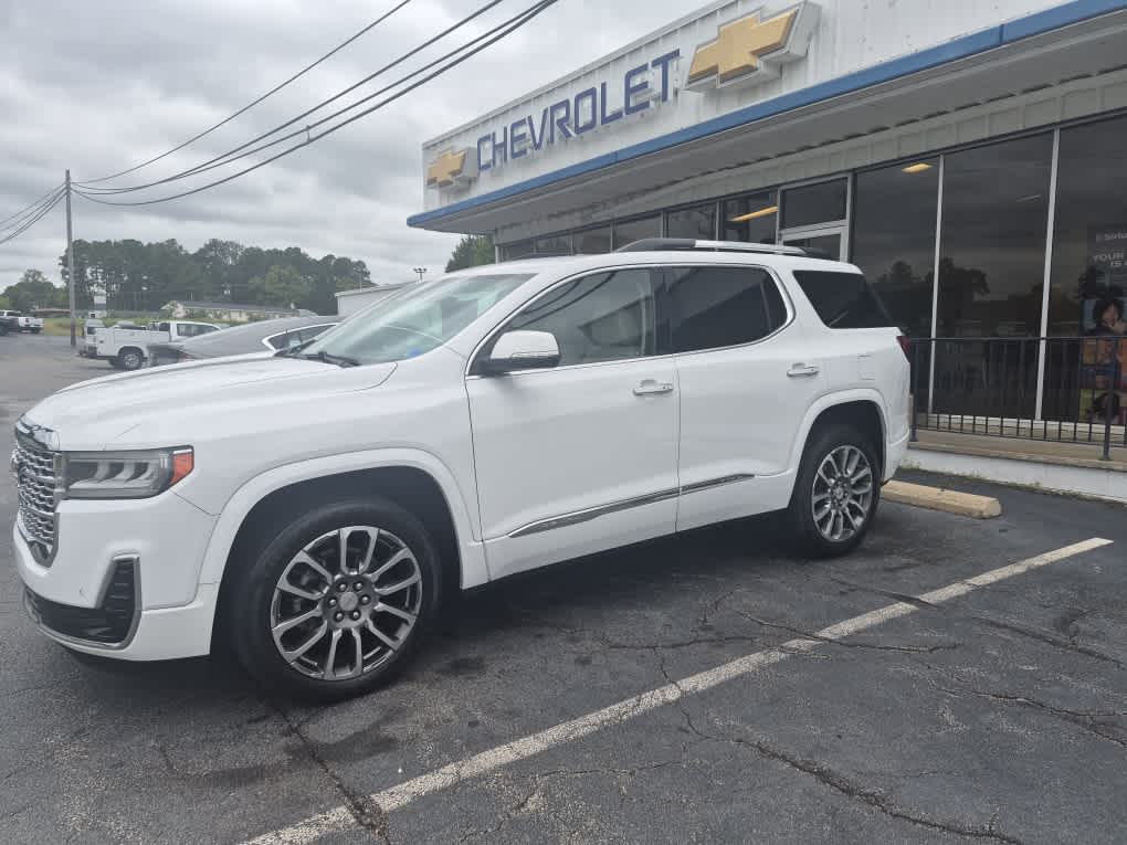 2023 GMC Acadia Denali