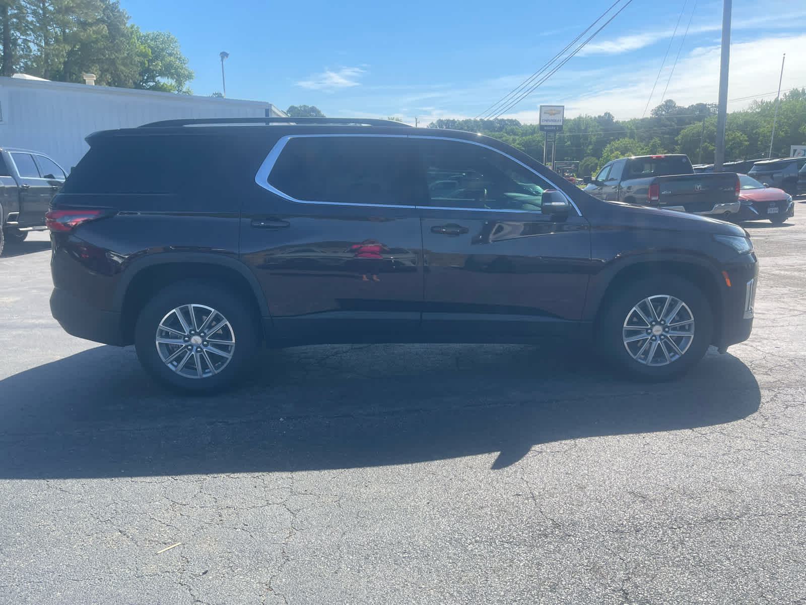 2023 Chevrolet Traverse LT Leather