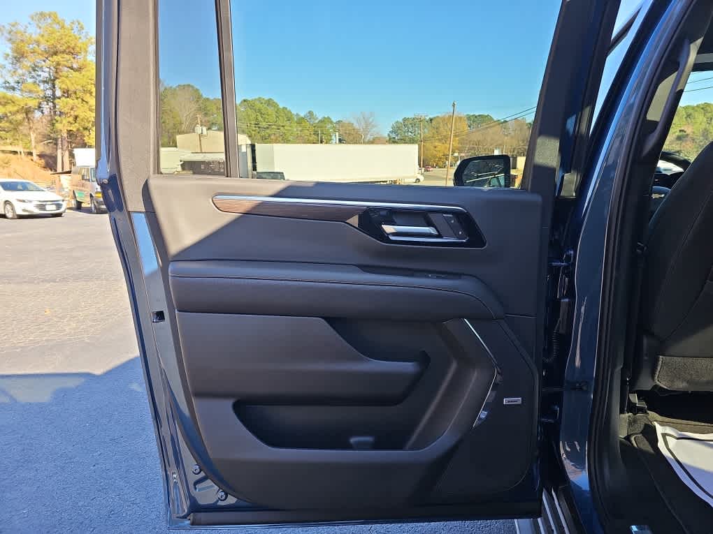 2026 Chevrolet Suburban Premier, 4WD