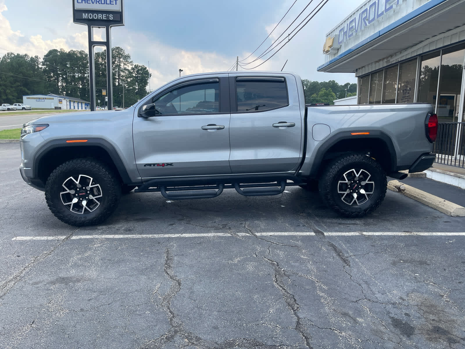 2023 GMC Canyon AT4X