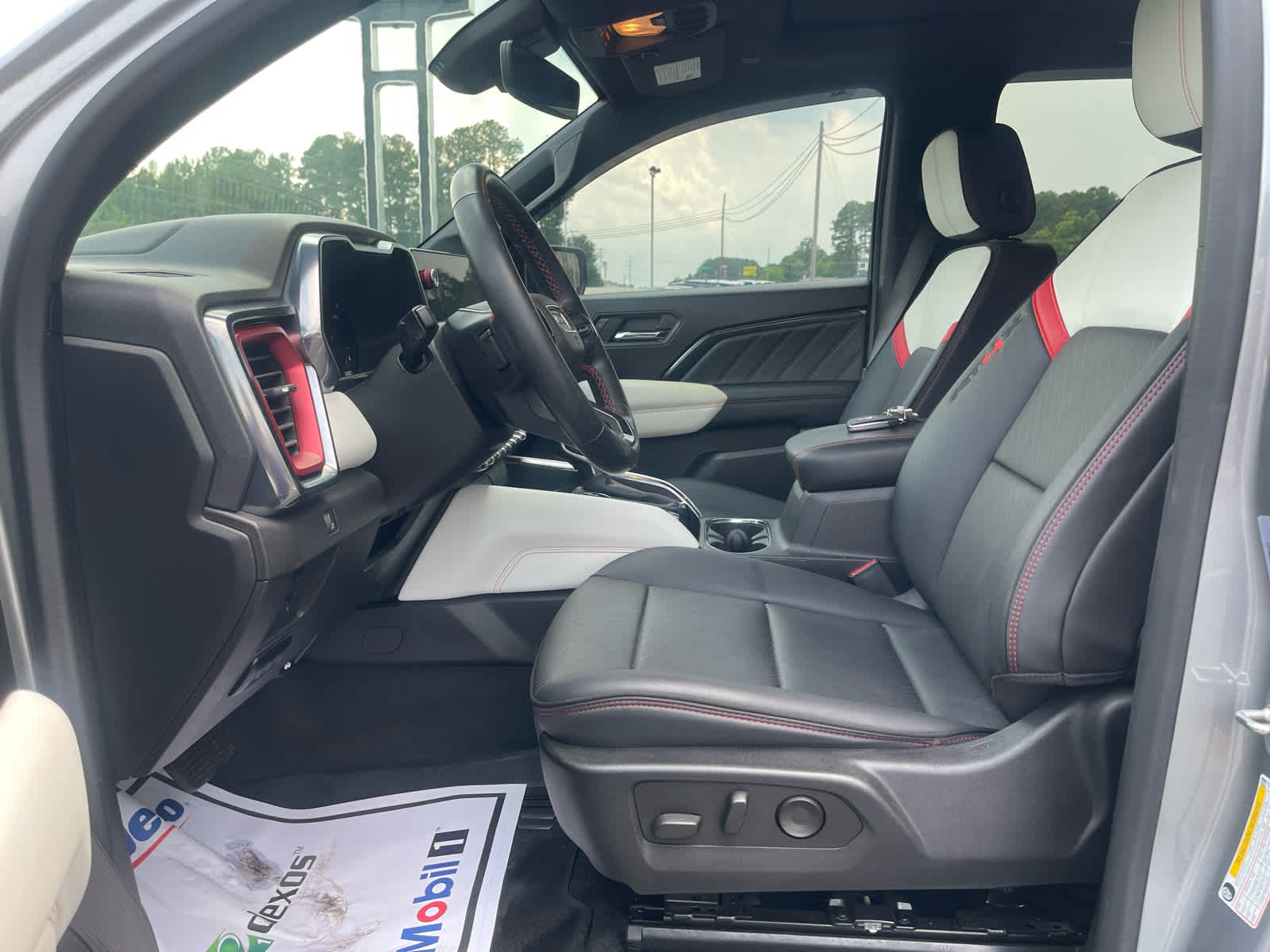 2023 GMC Canyon AT4X