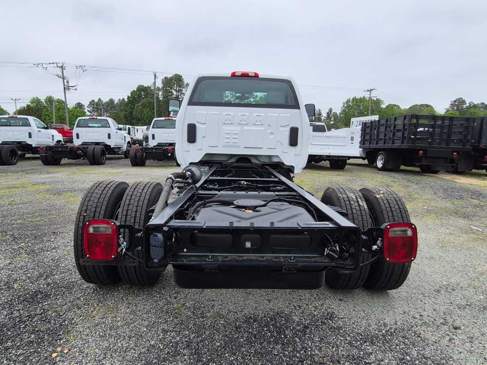 2023 Chevrolet Silverado MD WT