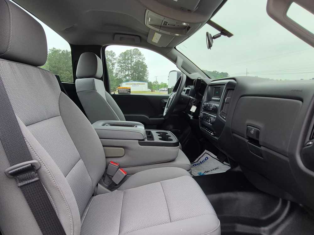 2023 Chevrolet Silverado MD WT