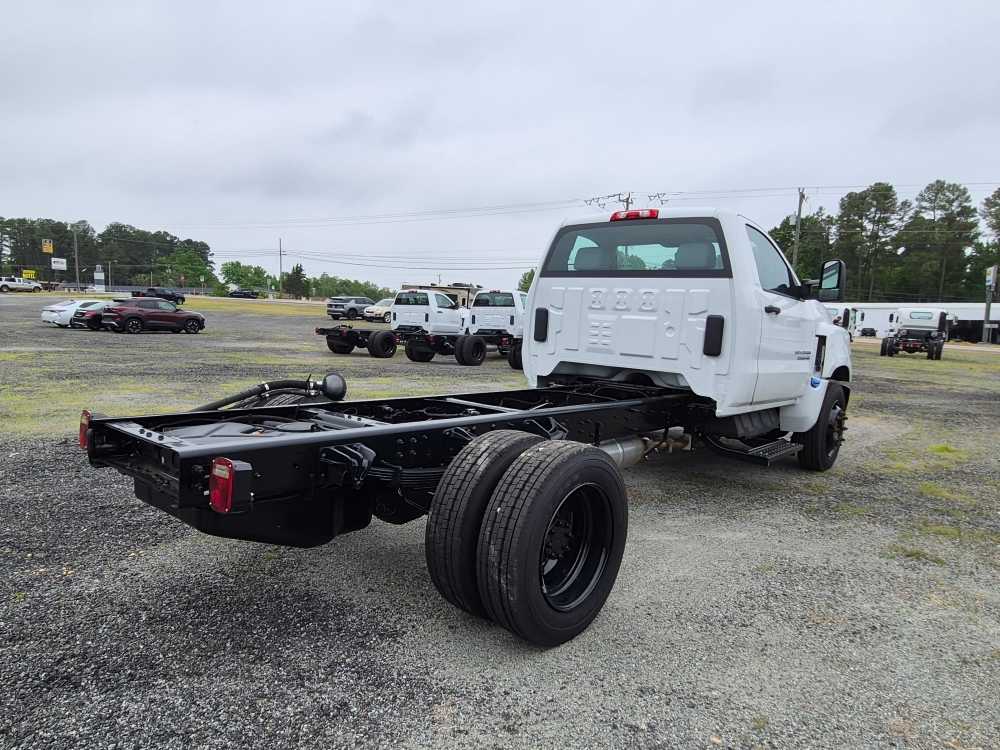 2023 Chevrolet Silverado MD WT