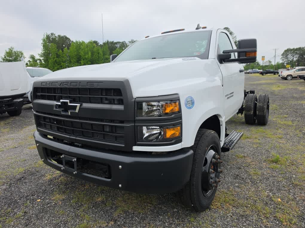 2023 Chevrolet Silverado MD WT