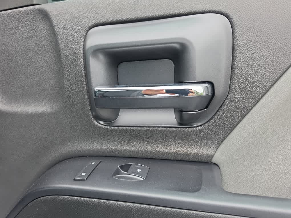 2023 Chevrolet Silverado MD WT