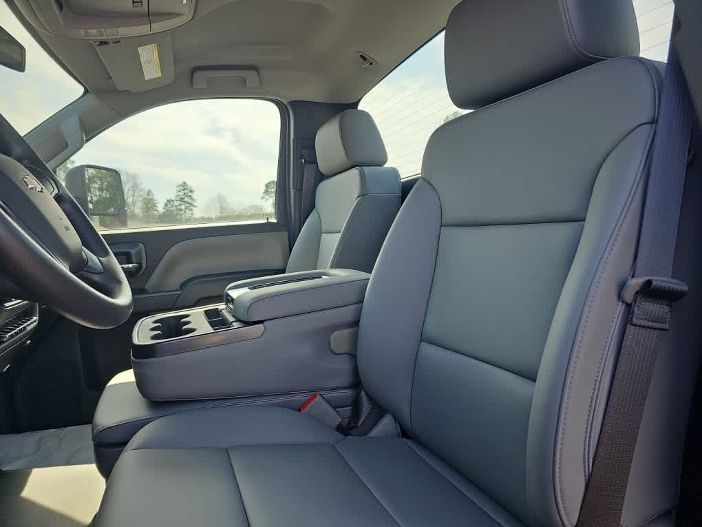 2023 Chevrolet Silverado MD WT