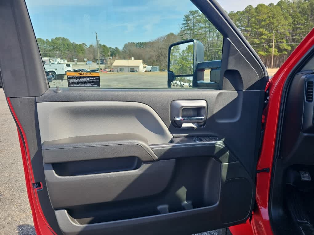 2023 Chevrolet Silverado MD WT