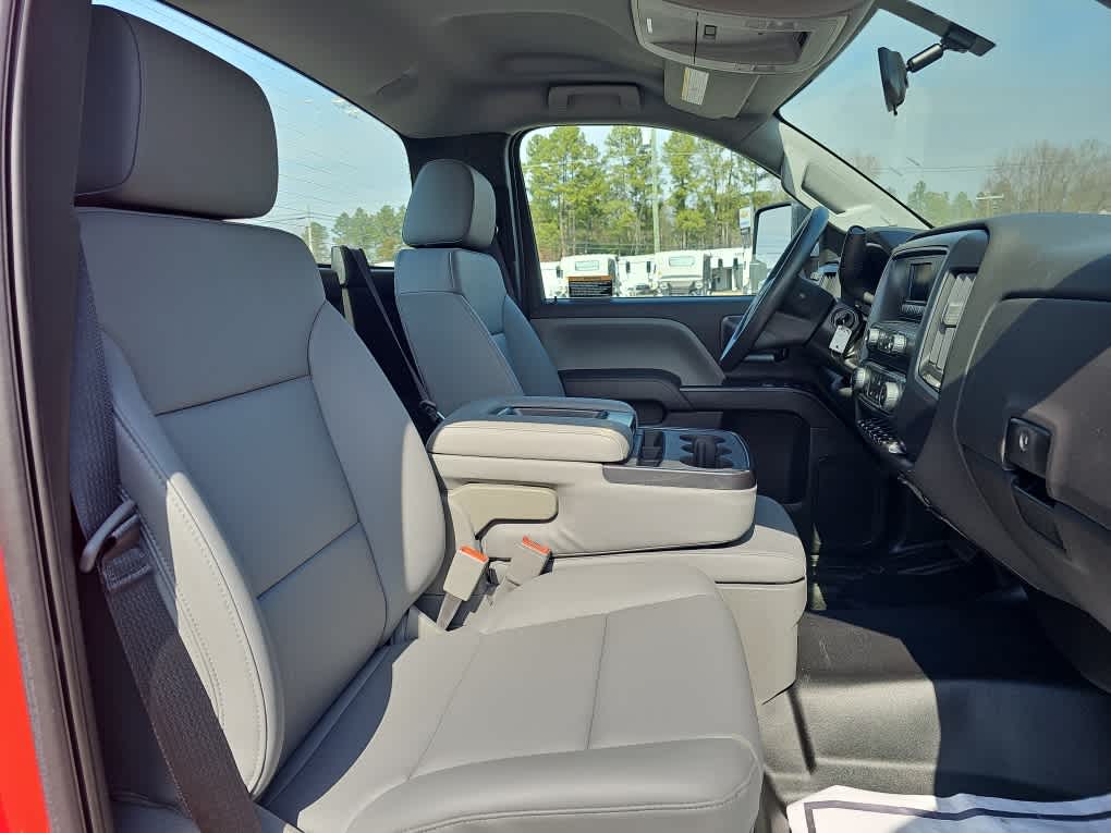 2023 Chevrolet Silverado MD WT