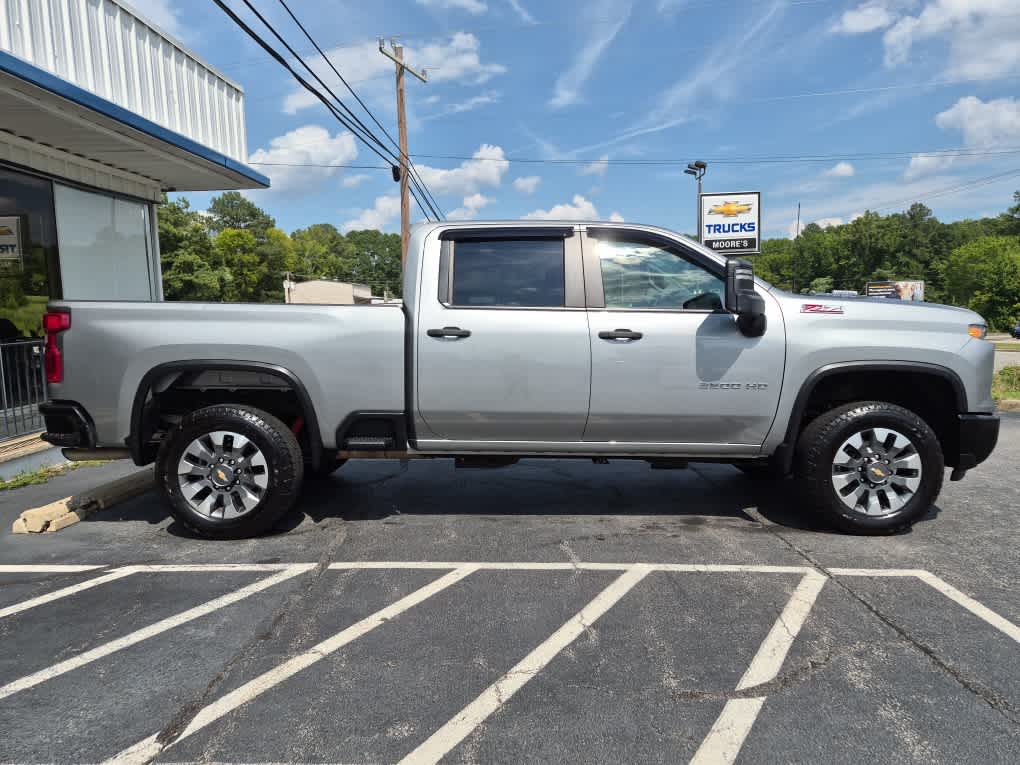 2025 Chevrolet Silverado 2500HD Custom