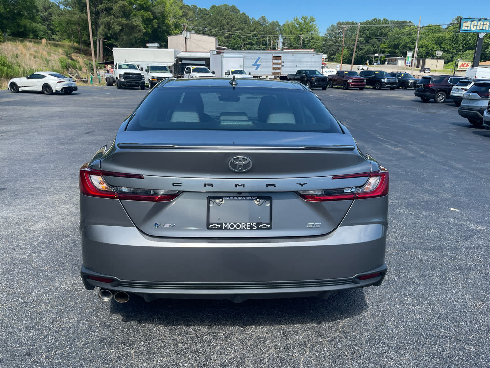 2025 Toyota Camry SE
