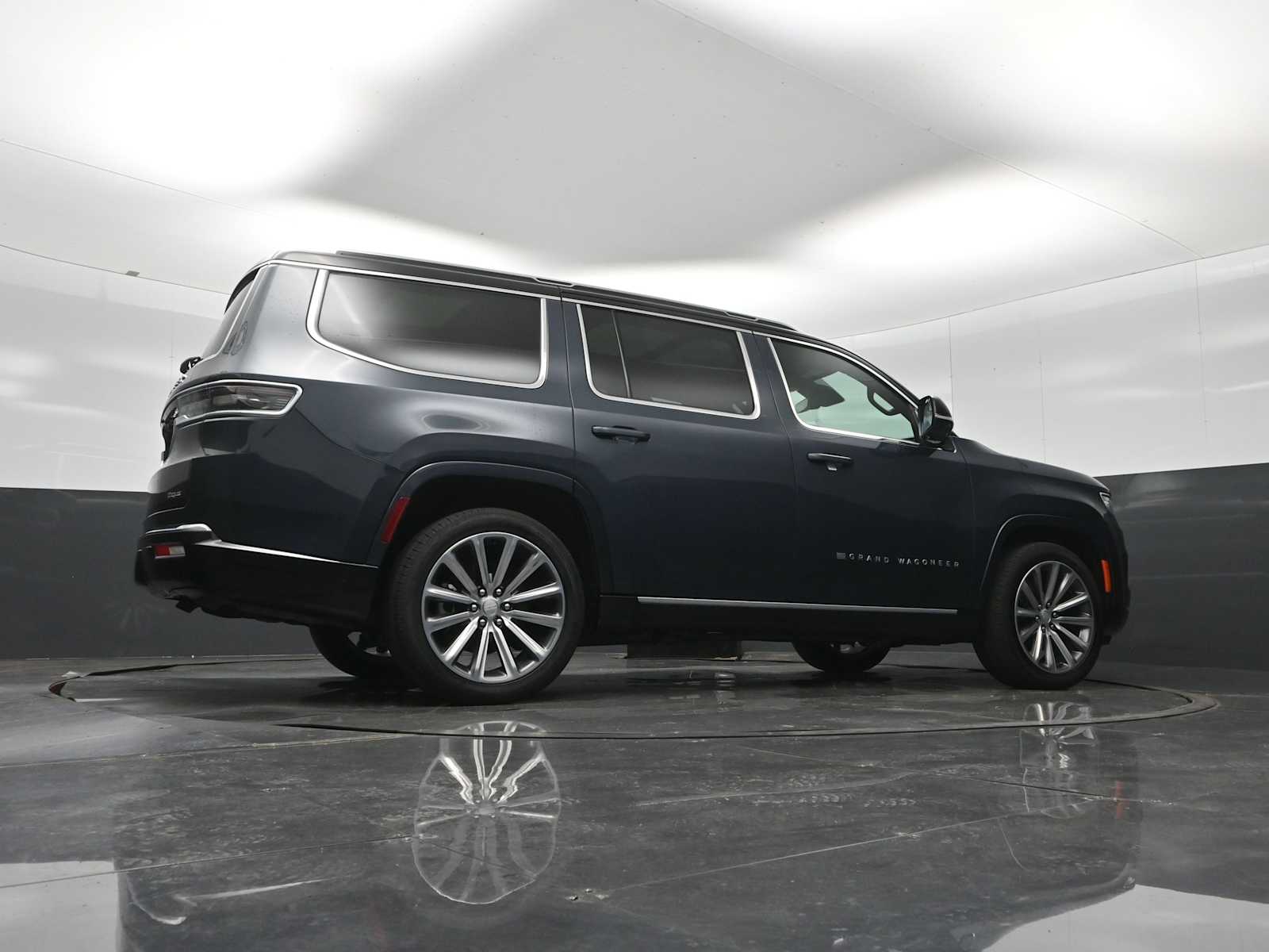 2023 Jeep Grand Wagoneer 4x4