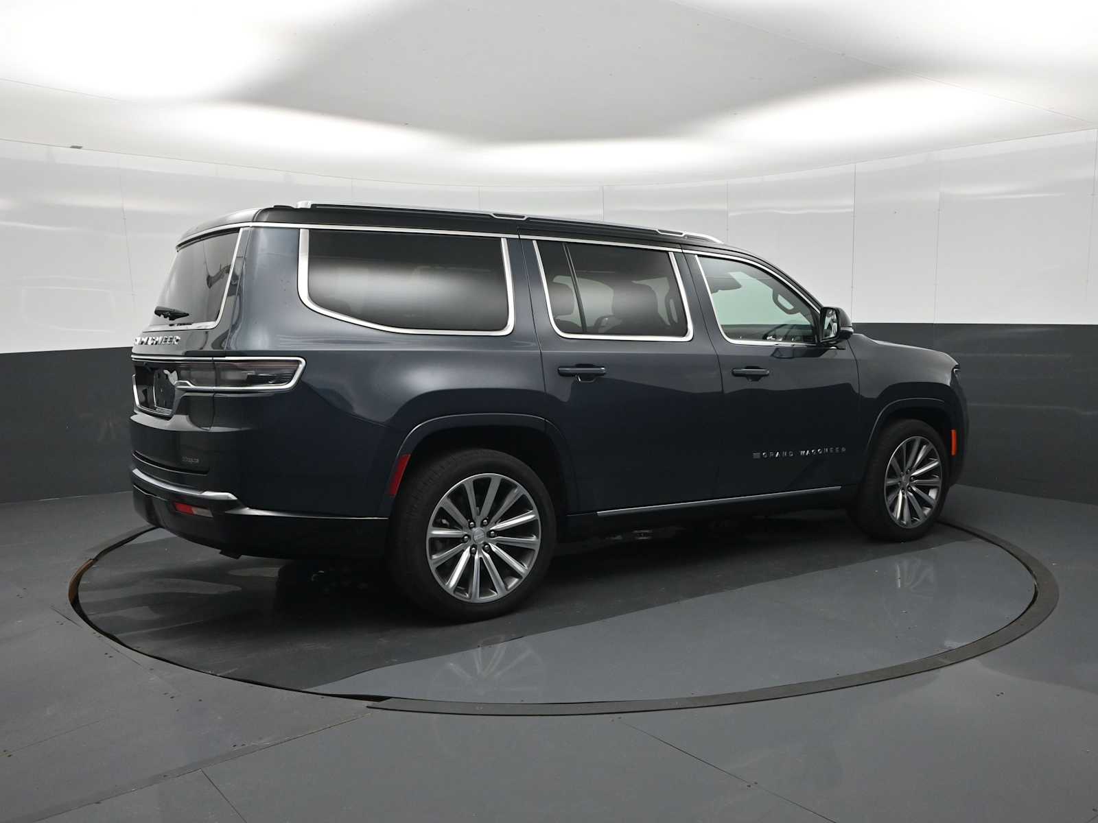 2023 Jeep Grand Wagoneer 4x4