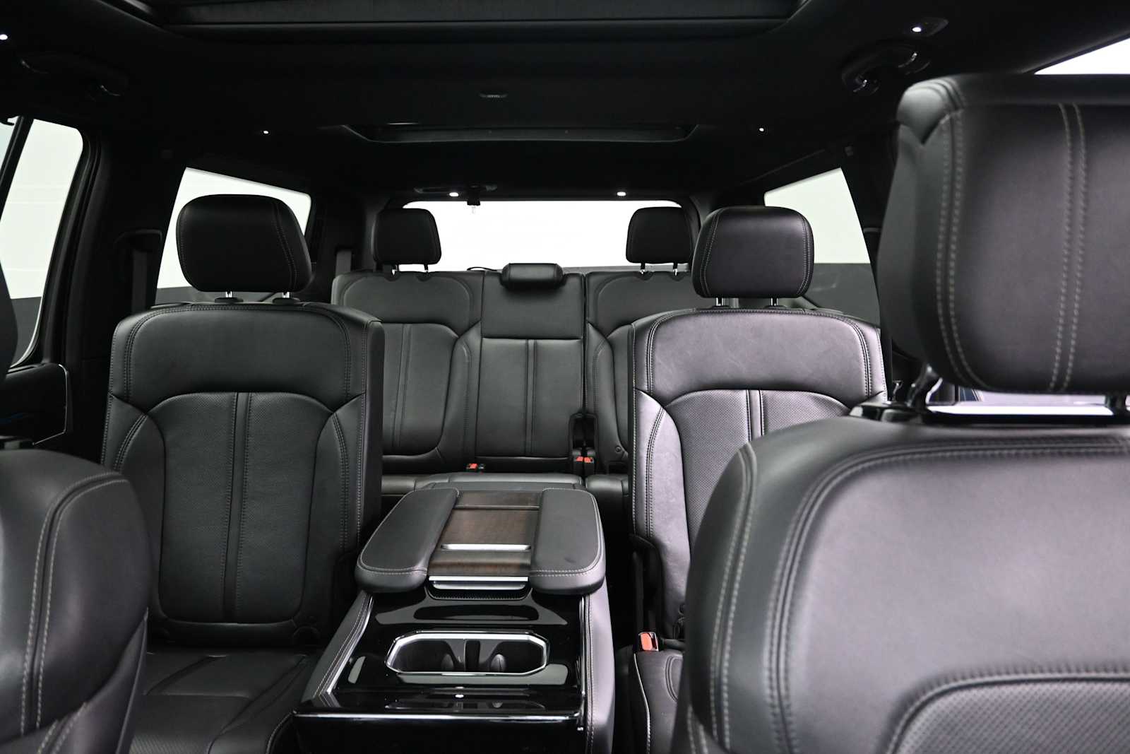 2023 Jeep Grand Wagoneer 4x4