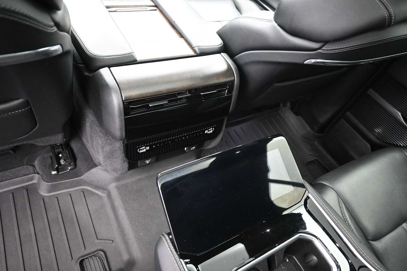 2023 Jeep Grand Wagoneer 4x4