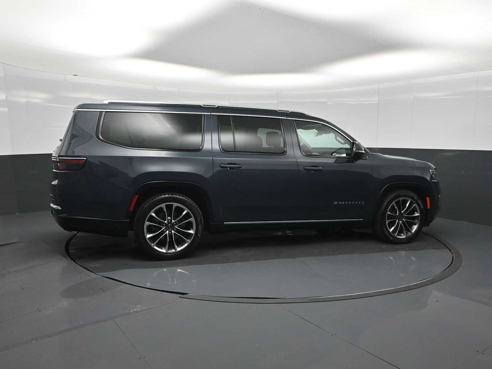 2023 Jeep Grand Wagoneer 4x4