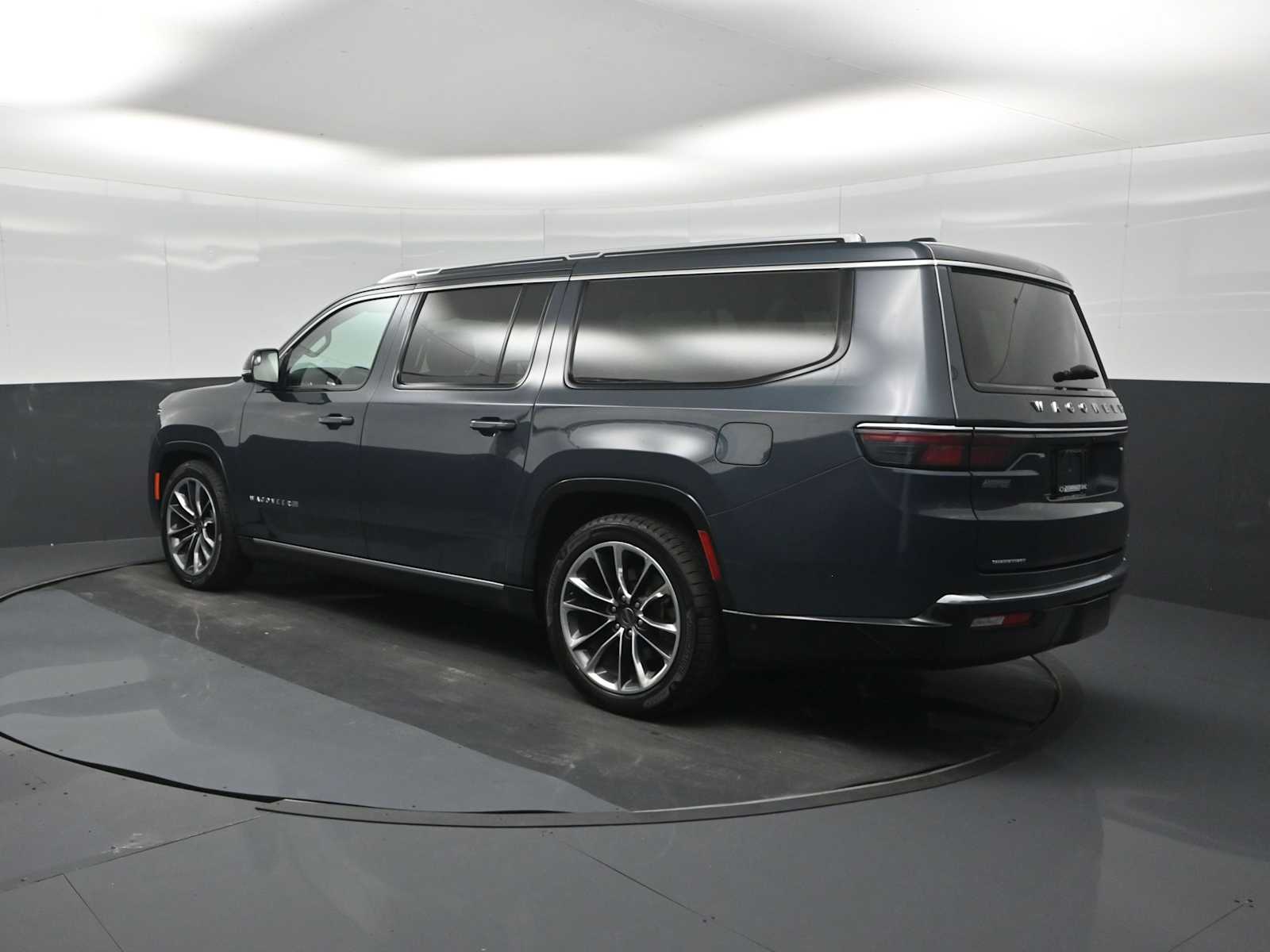 2023 Jeep Grand Wagoneer 4x4