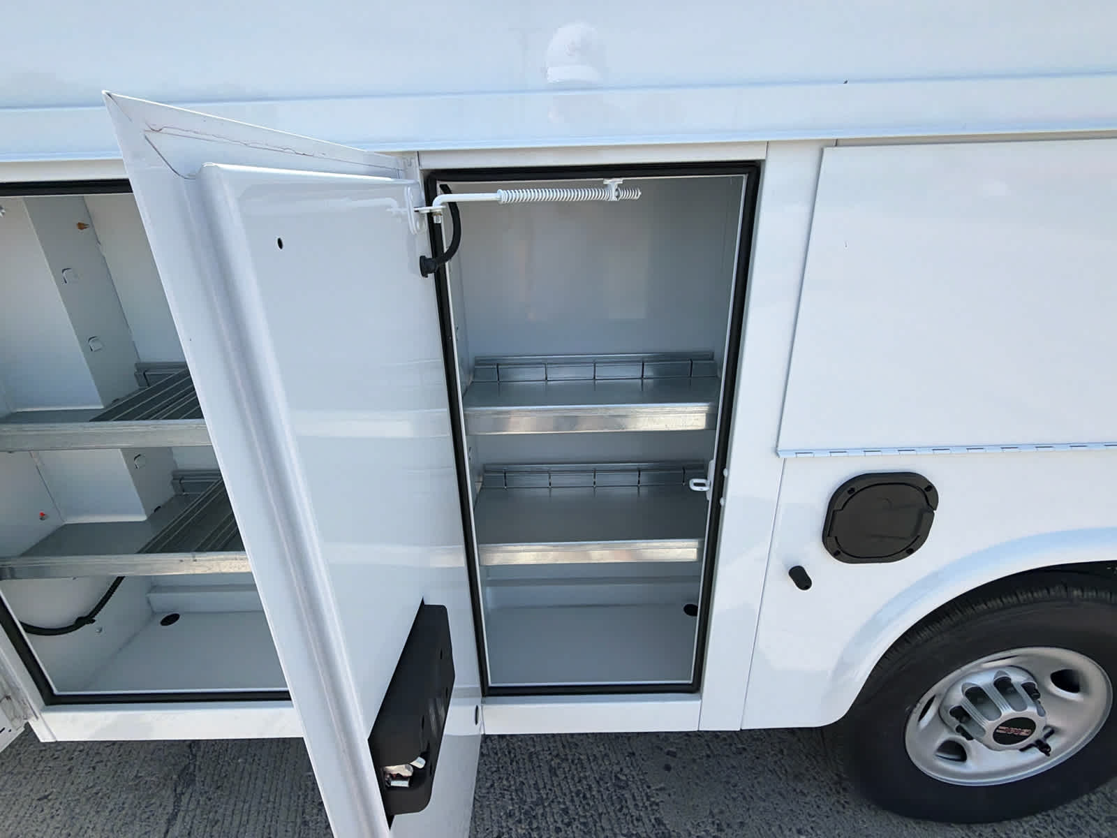 2025 GMC Savana Cutaway Work Van
