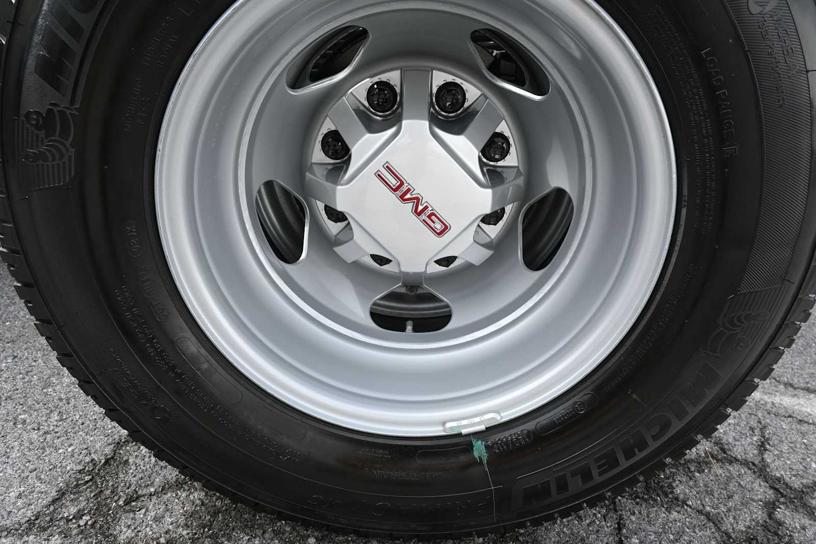 2026 GMC Sierra 3500 HD Chassis Pro