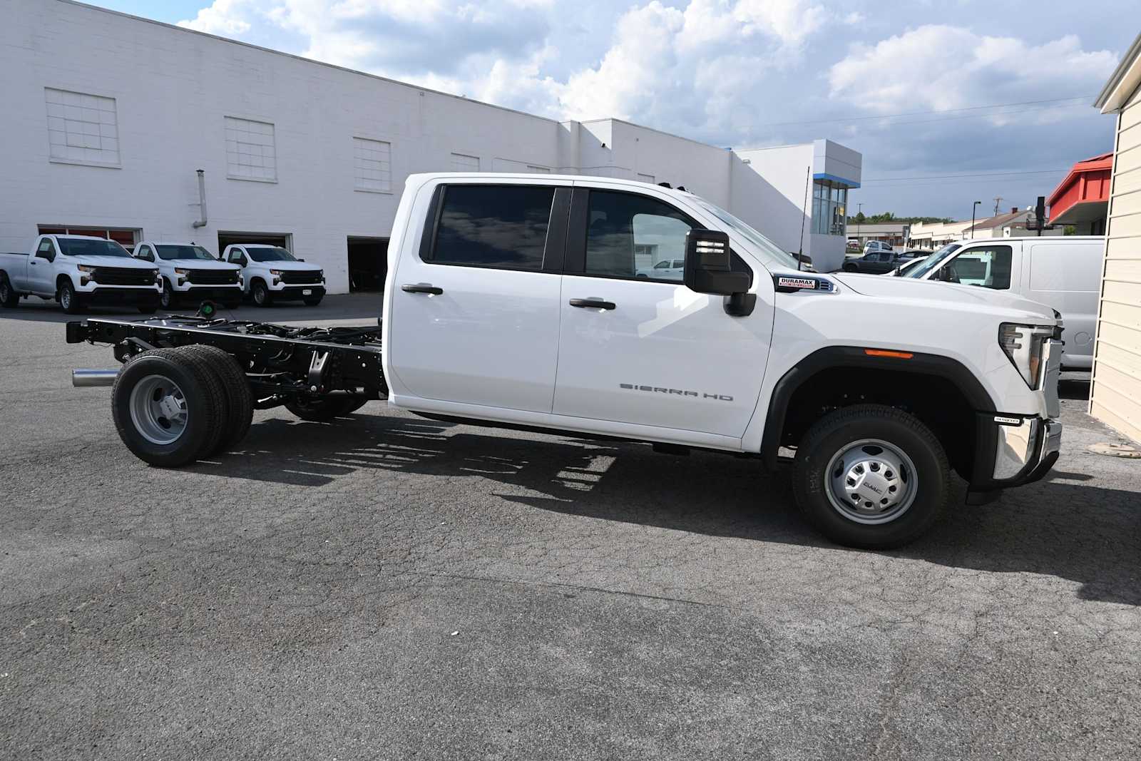 2026 GMC Sierra 3500 HD Chassis Pro