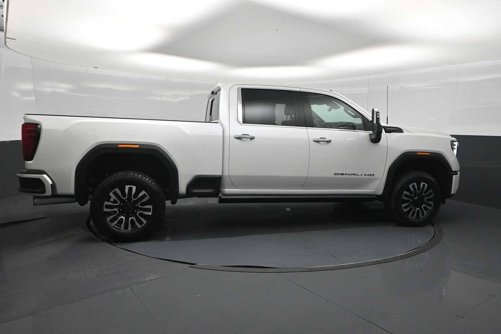 2025 GMC Sierra 2500HD Denali Ultimate
