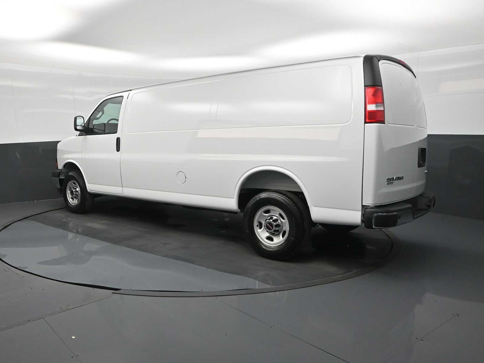 2026 GMC Savana Cargo 3500