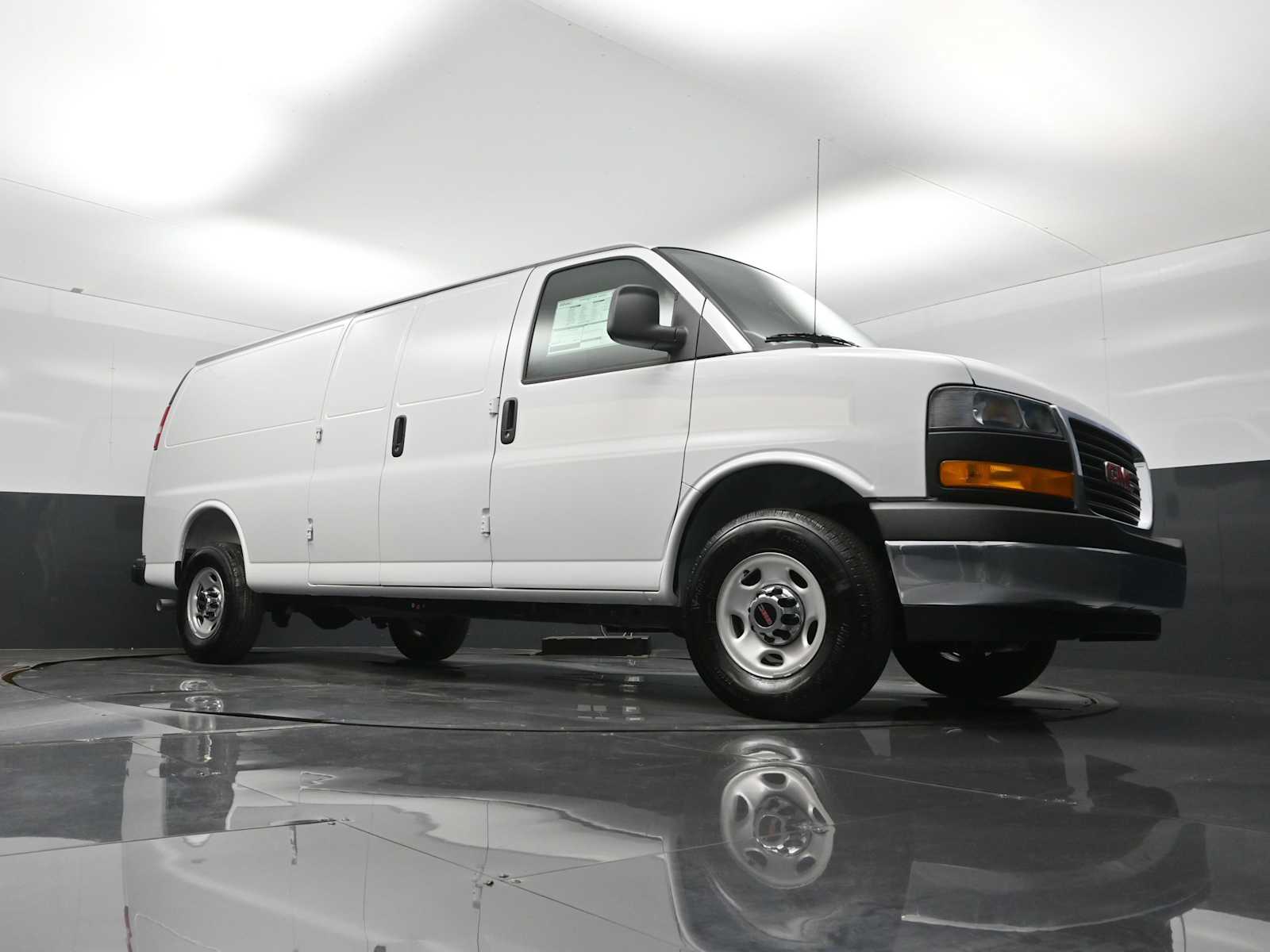 2026 GMC Savana Cargo 3500