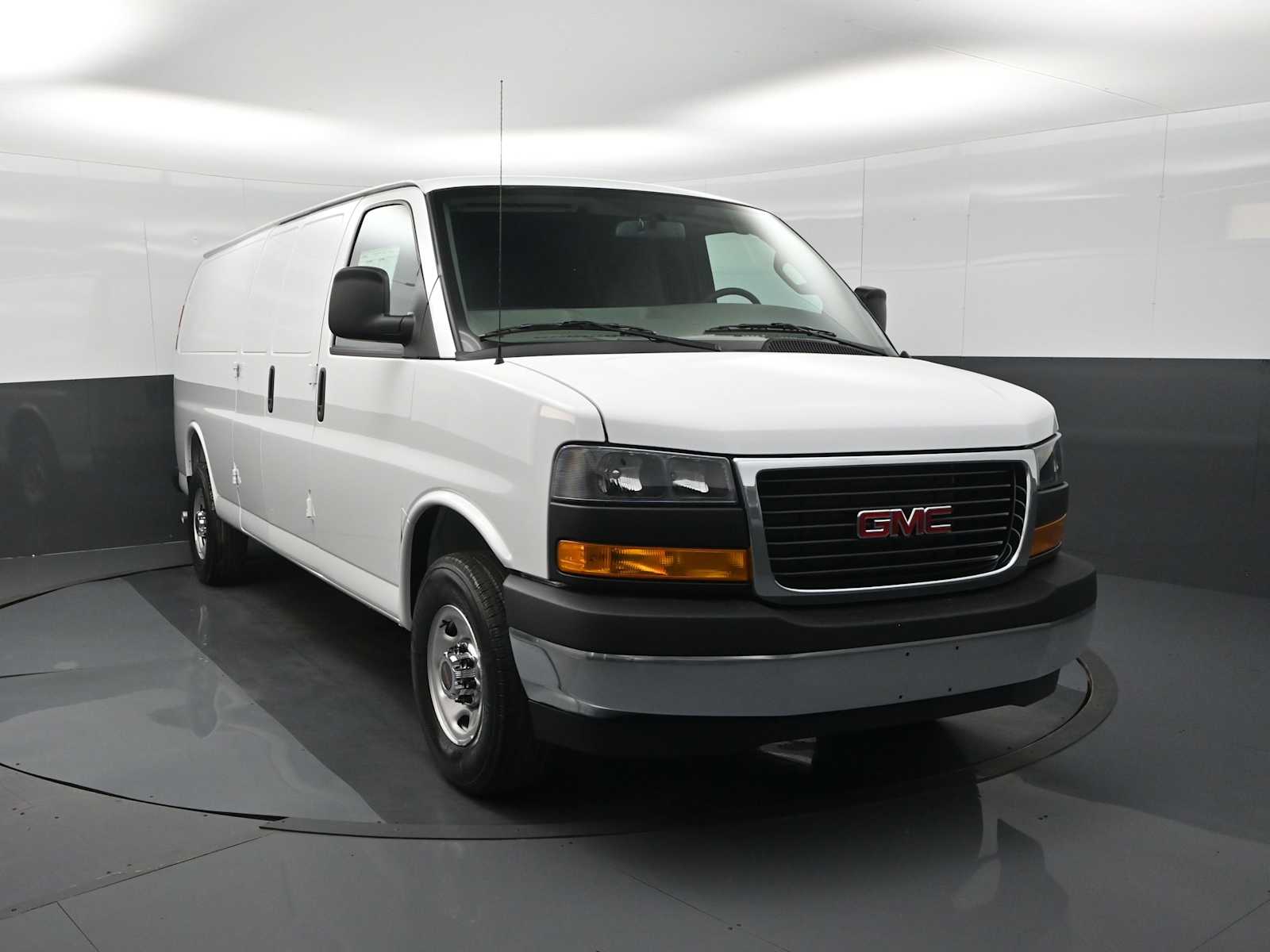 2026 GMC Savana Cargo 3500