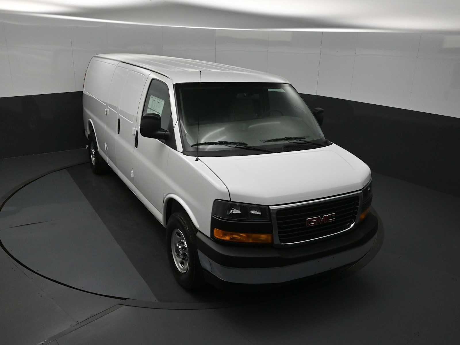 2026 GMC Savana Cargo 3500