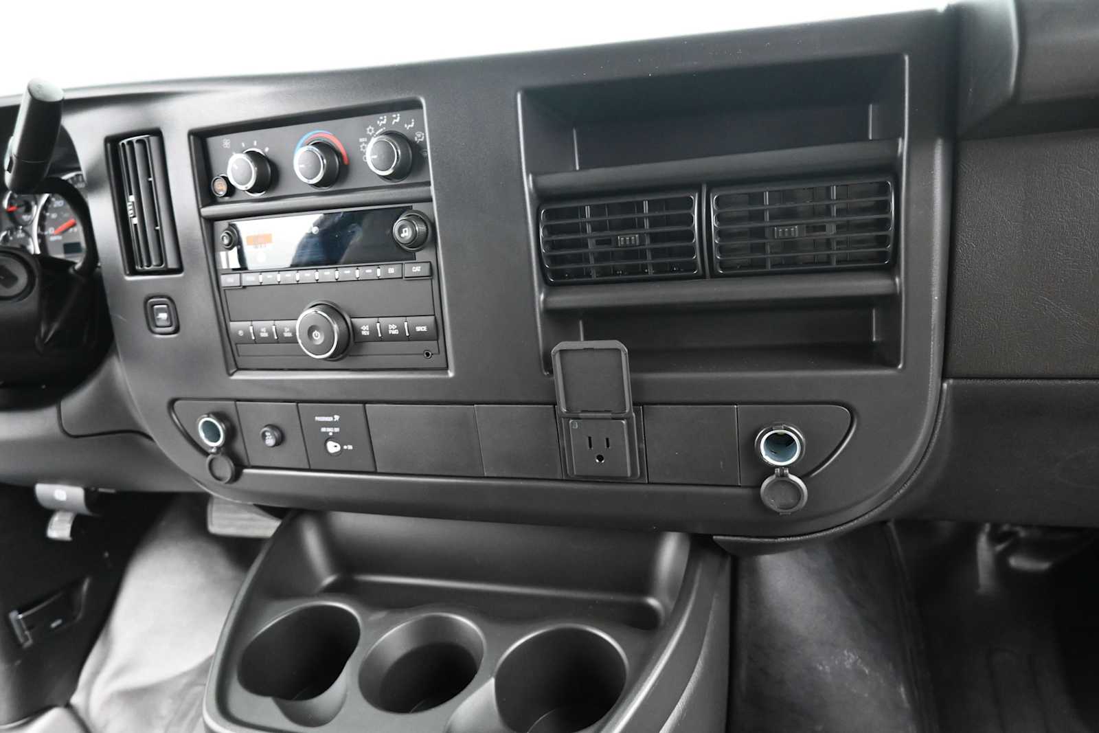 2026 GMC Savana Cargo 3500