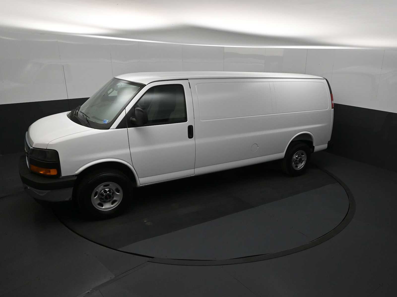 2026 GMC Savana Cargo 3500