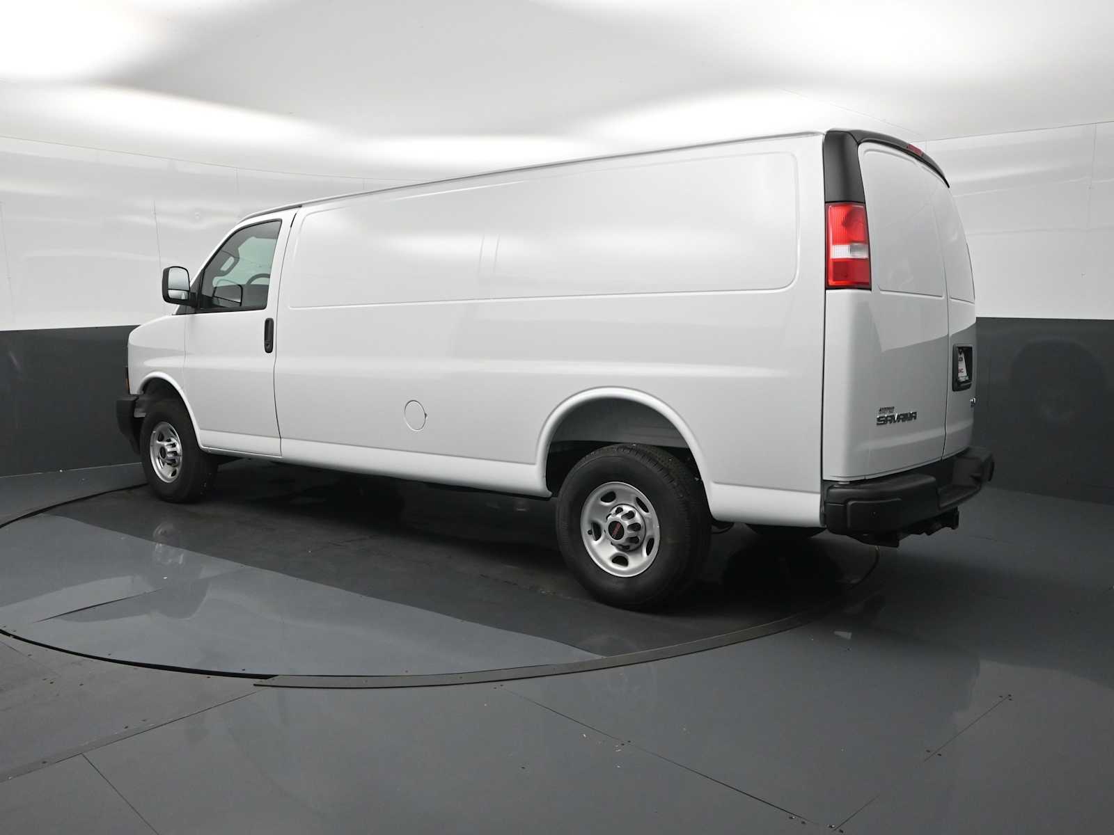 2026 GMC Savana Cargo 3500