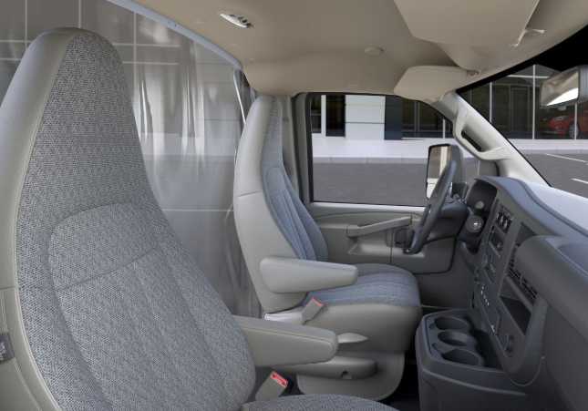 2025 GMC Savana Cutaway Work Van