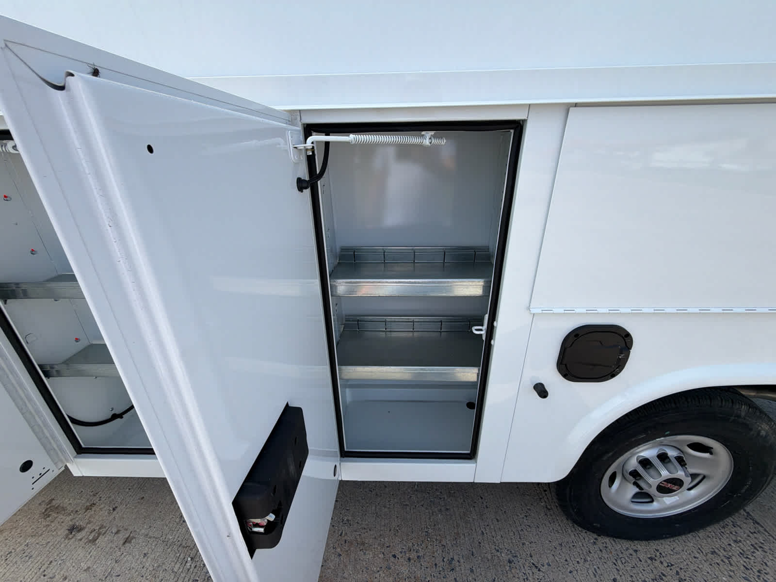2025 GMC Savana Cutaway Work Van