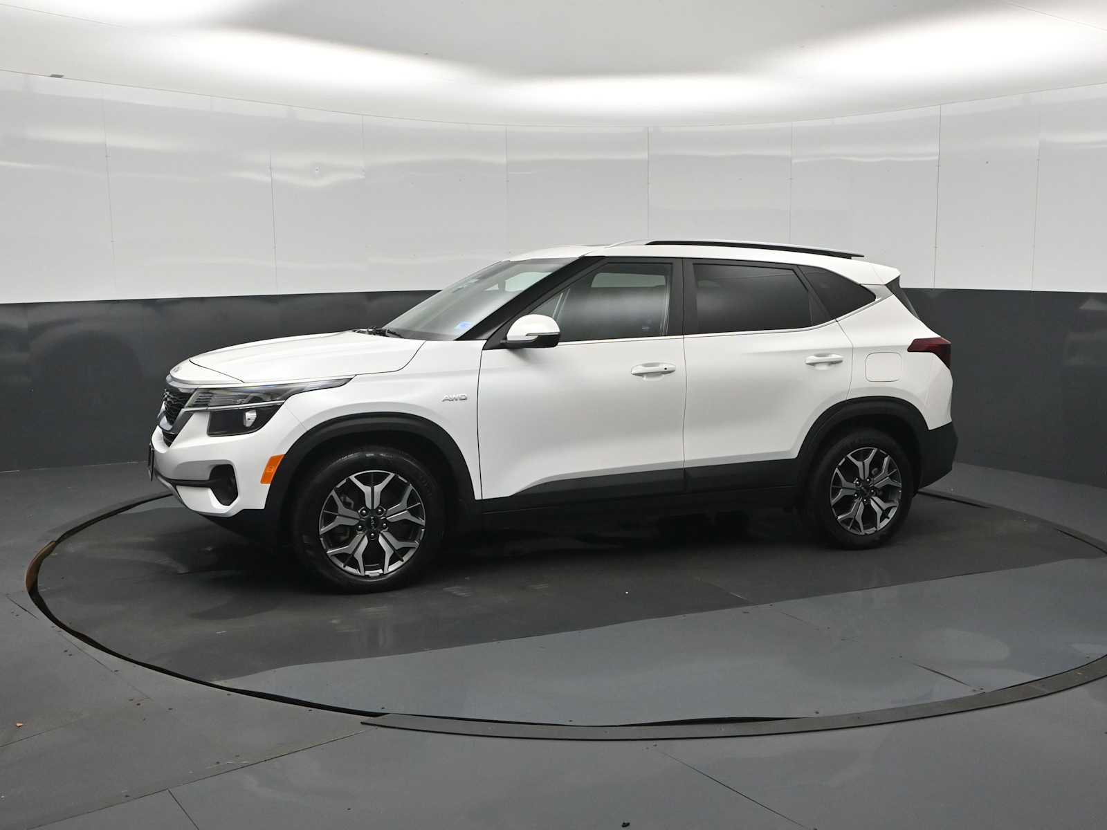 2023 Kia Seltos EX