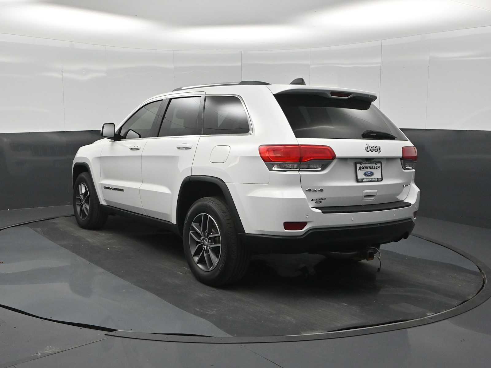 2018 Jeep Grand Cherokee Laredo E