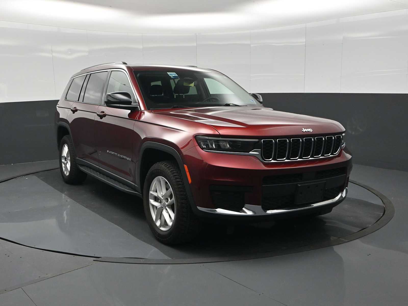 2022 Jeep Grand Cherokee L Laredo