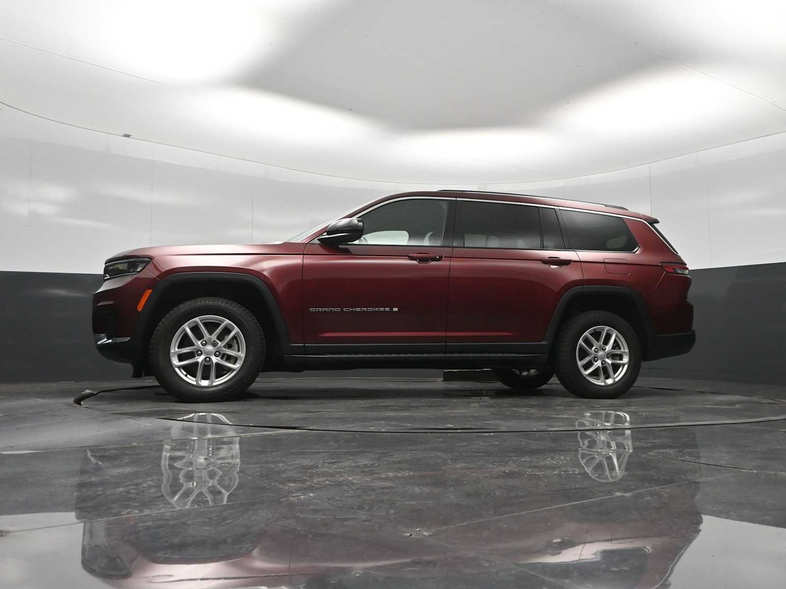 2022 Jeep Grand Cherokee L Laredo