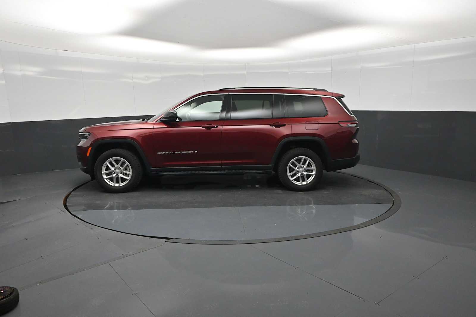 2022 Jeep Grand Cherokee L Laredo