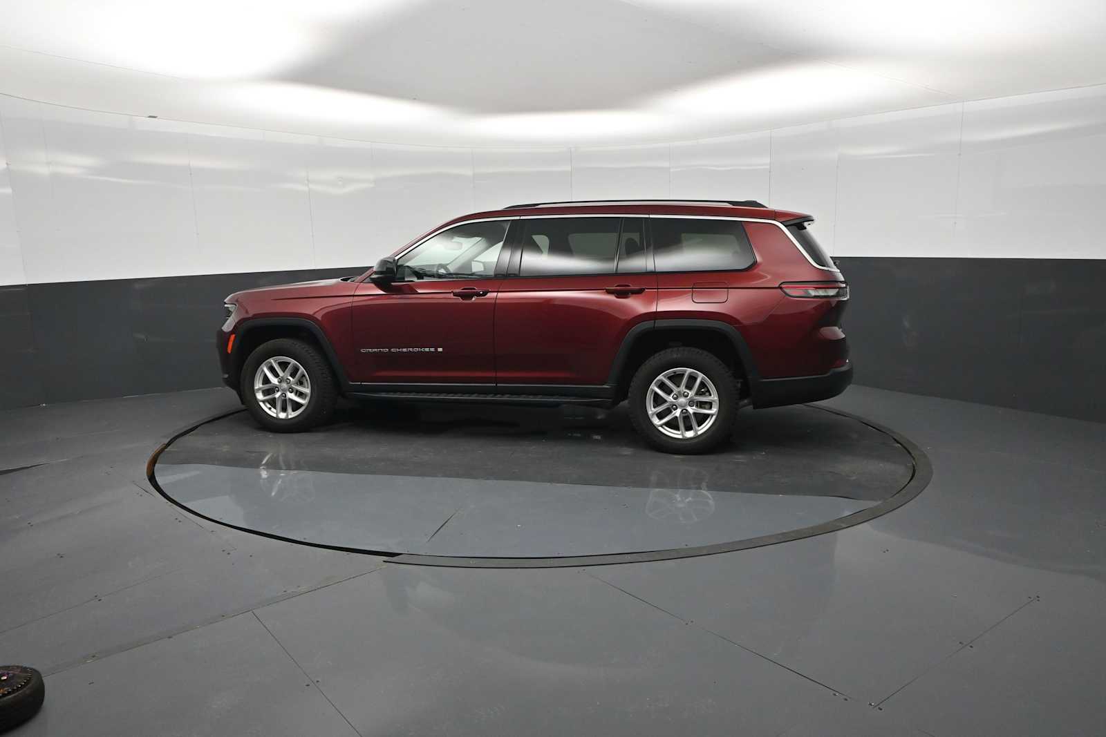 2022 Jeep Grand Cherokee L Laredo