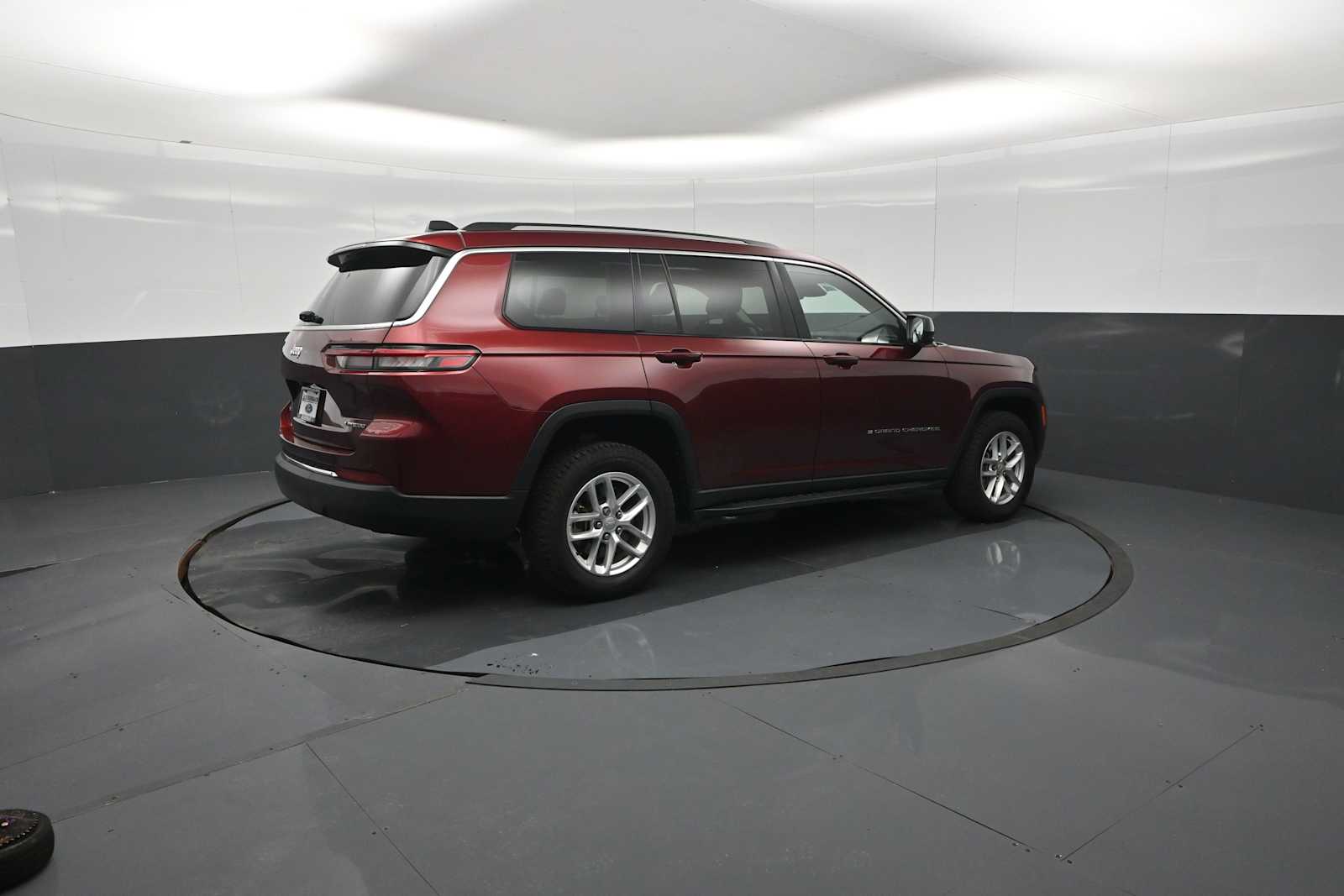 2022 Jeep Grand Cherokee L Laredo