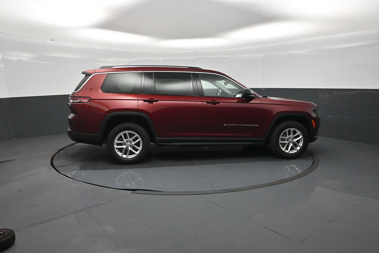 2022 Jeep Grand Cherokee L Laredo