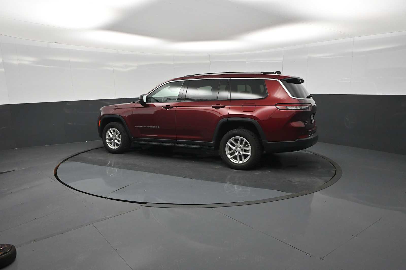 2022 Jeep Grand Cherokee L Laredo