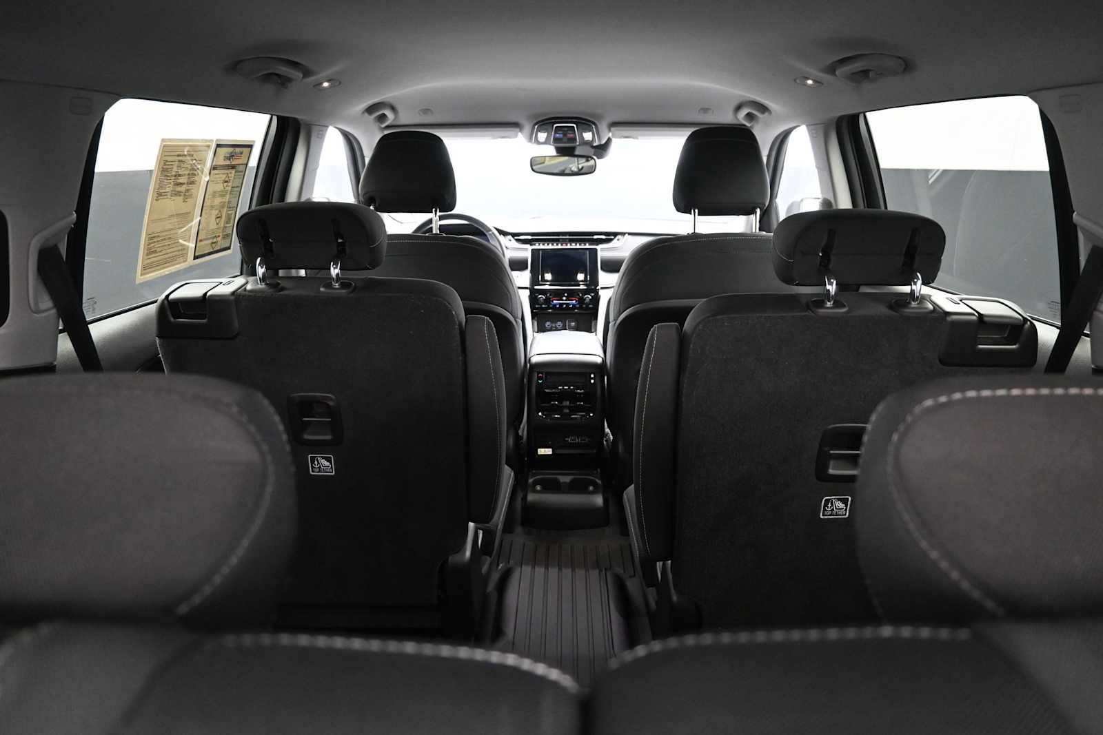 2022 Jeep Grand Cherokee L Laredo