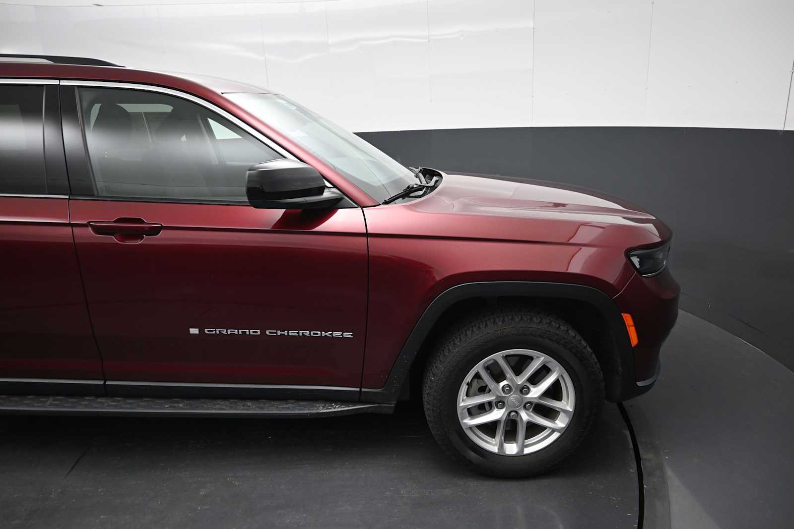 2022 Jeep Grand Cherokee L Laredo