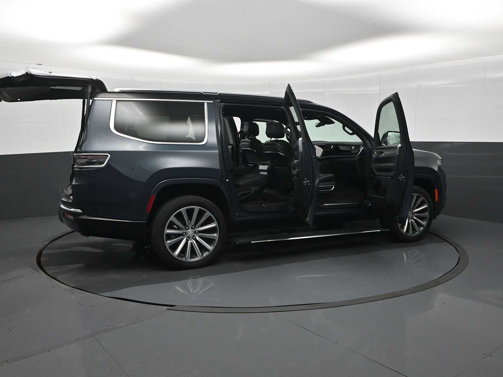 2023 Jeep Grand Wagoneer 4x4